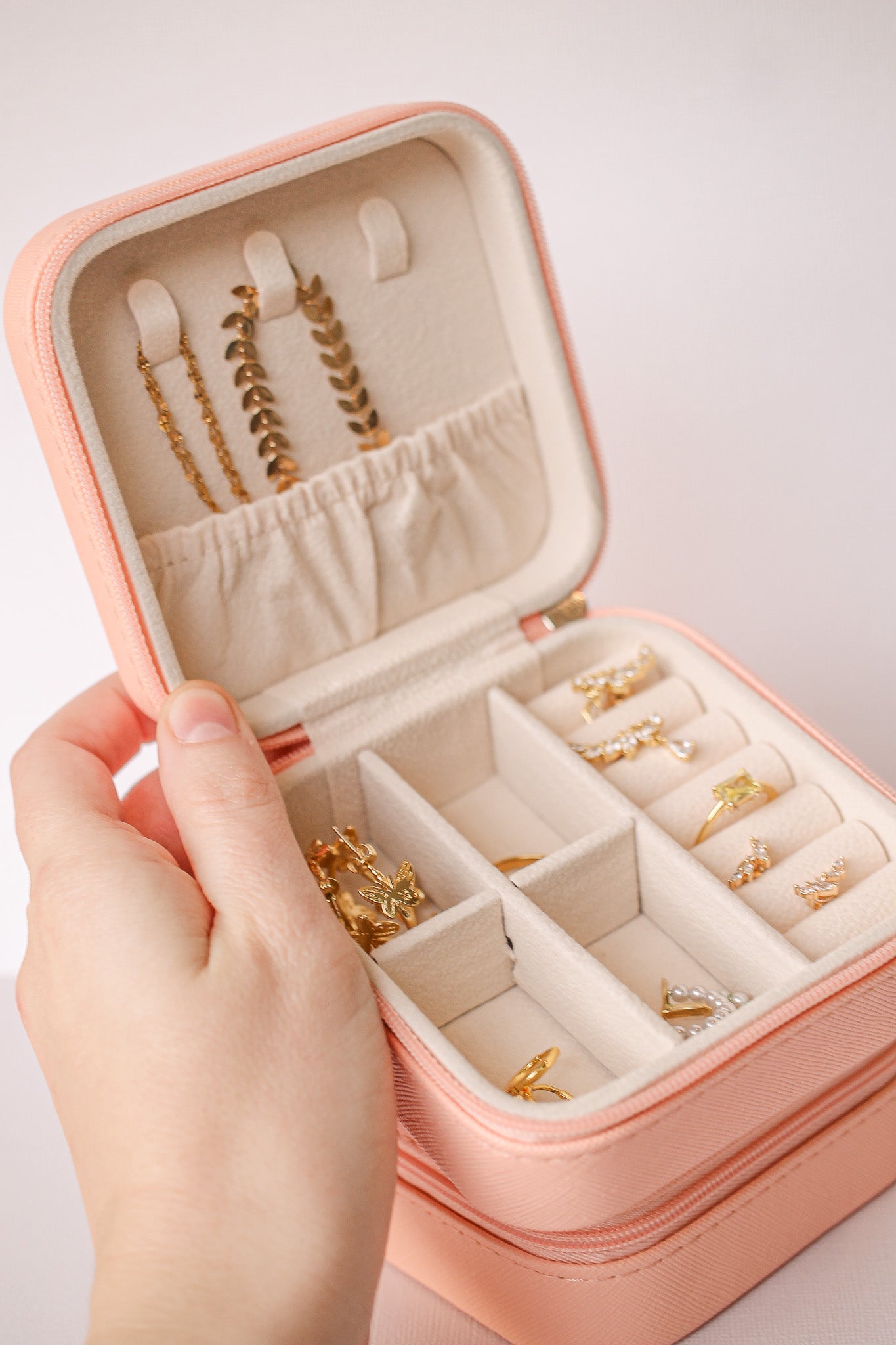 Mini Jewelry Travel Case – Compact, Cute & Customizable