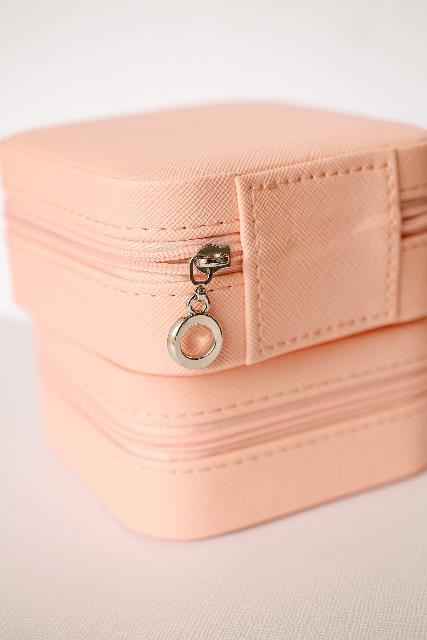 Mini Jewelry Travel Case – Compact, Cute & Customizable