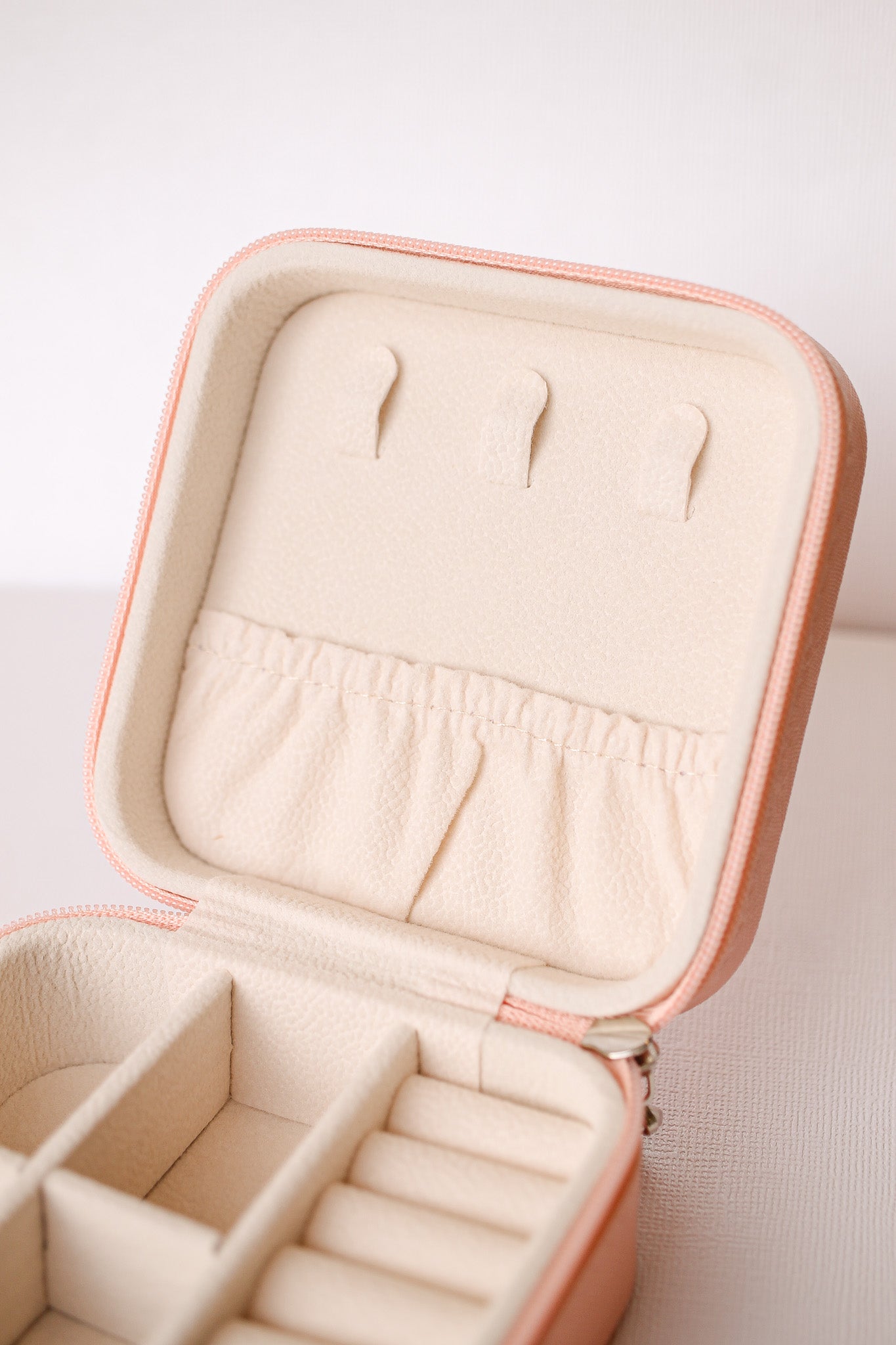 Mini Jewelry Travel Case – Compact, Cute & Customizable