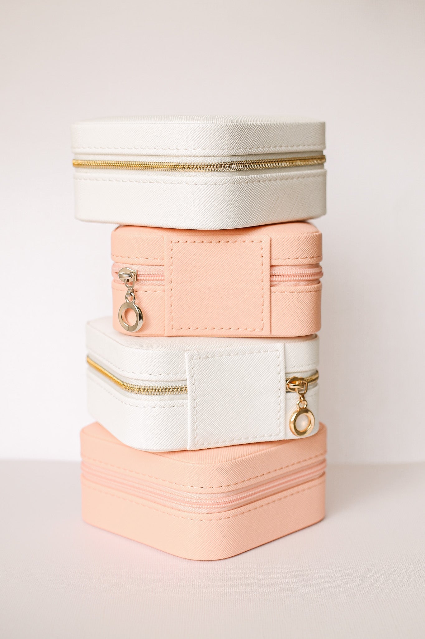 Mini Jewelry Travel Case – Compact, Cute & Customizable