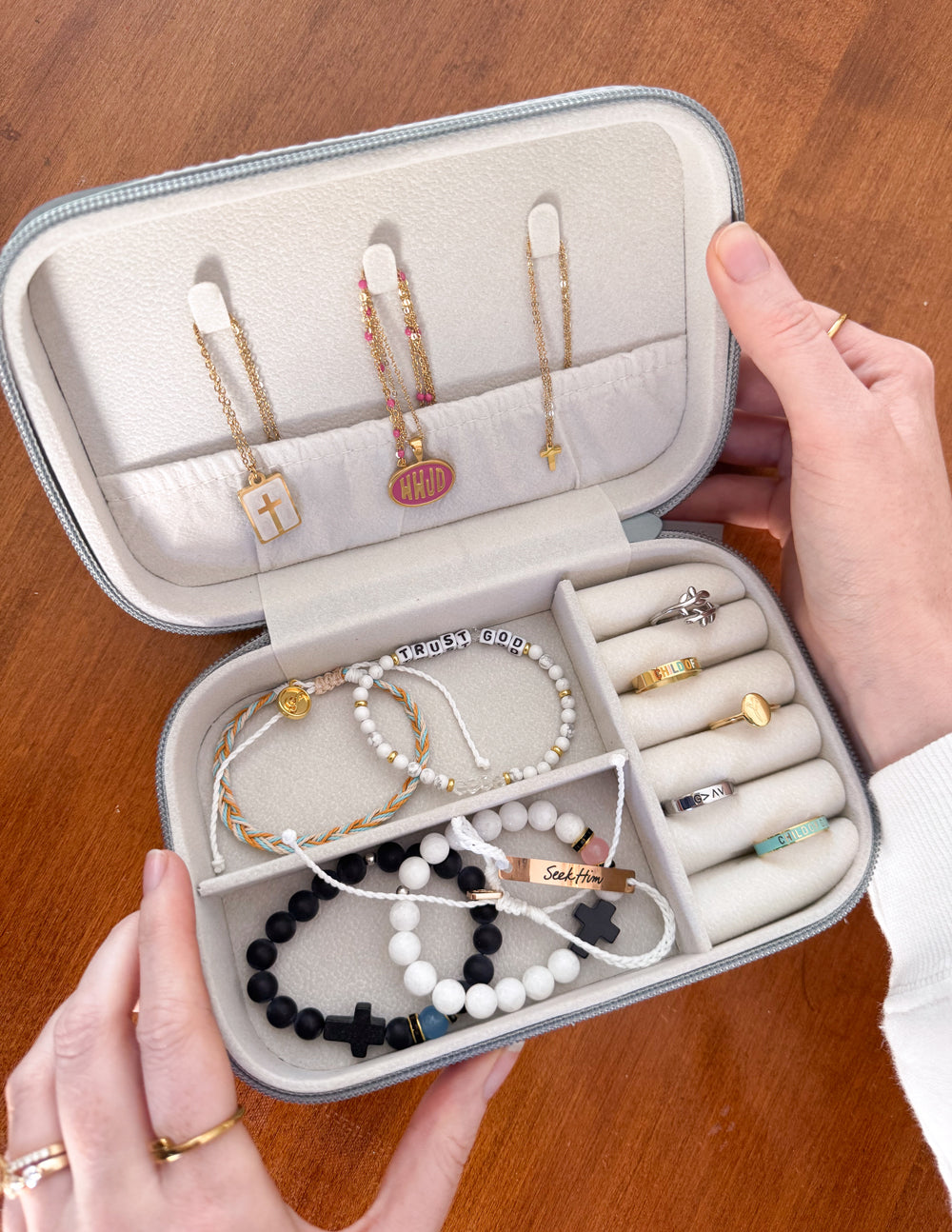 The Luxe Jewelry Travel Case – Organized Elegance On the Go