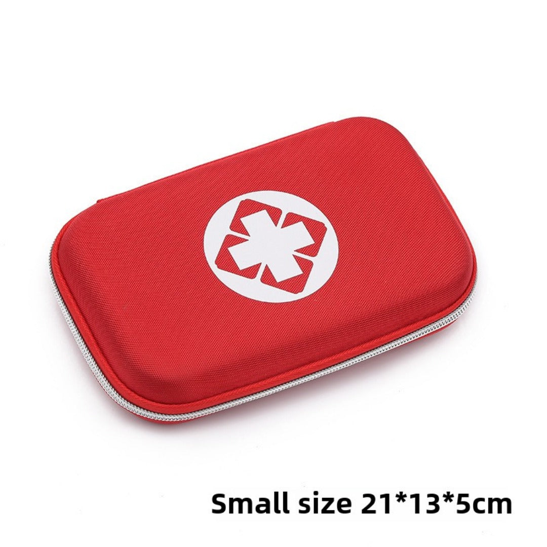 Family travel first aid organizer in red - view 3