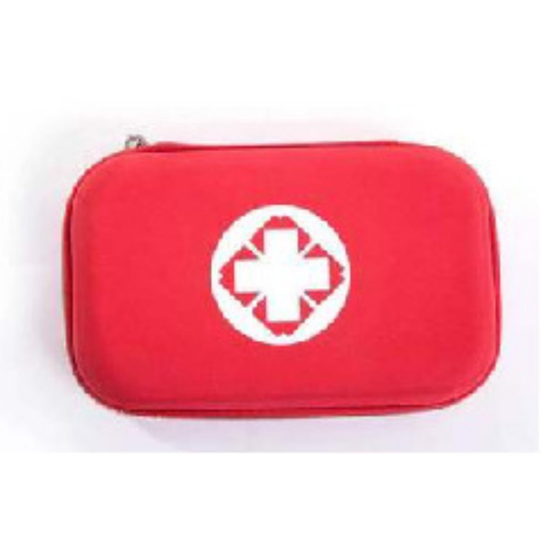 Family travel first aid organizer in red - view 6