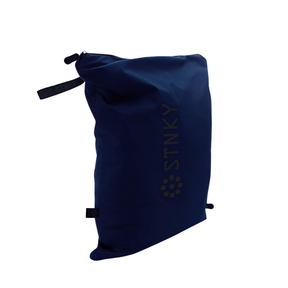 Odor-Control Laundry Bag for Family Trips
